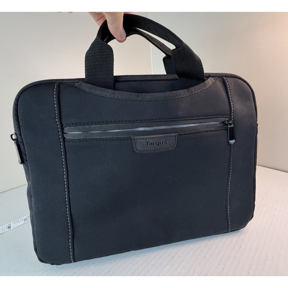 Targus Zip Up 14" Notebook Carrying Case - Black Travel Goth